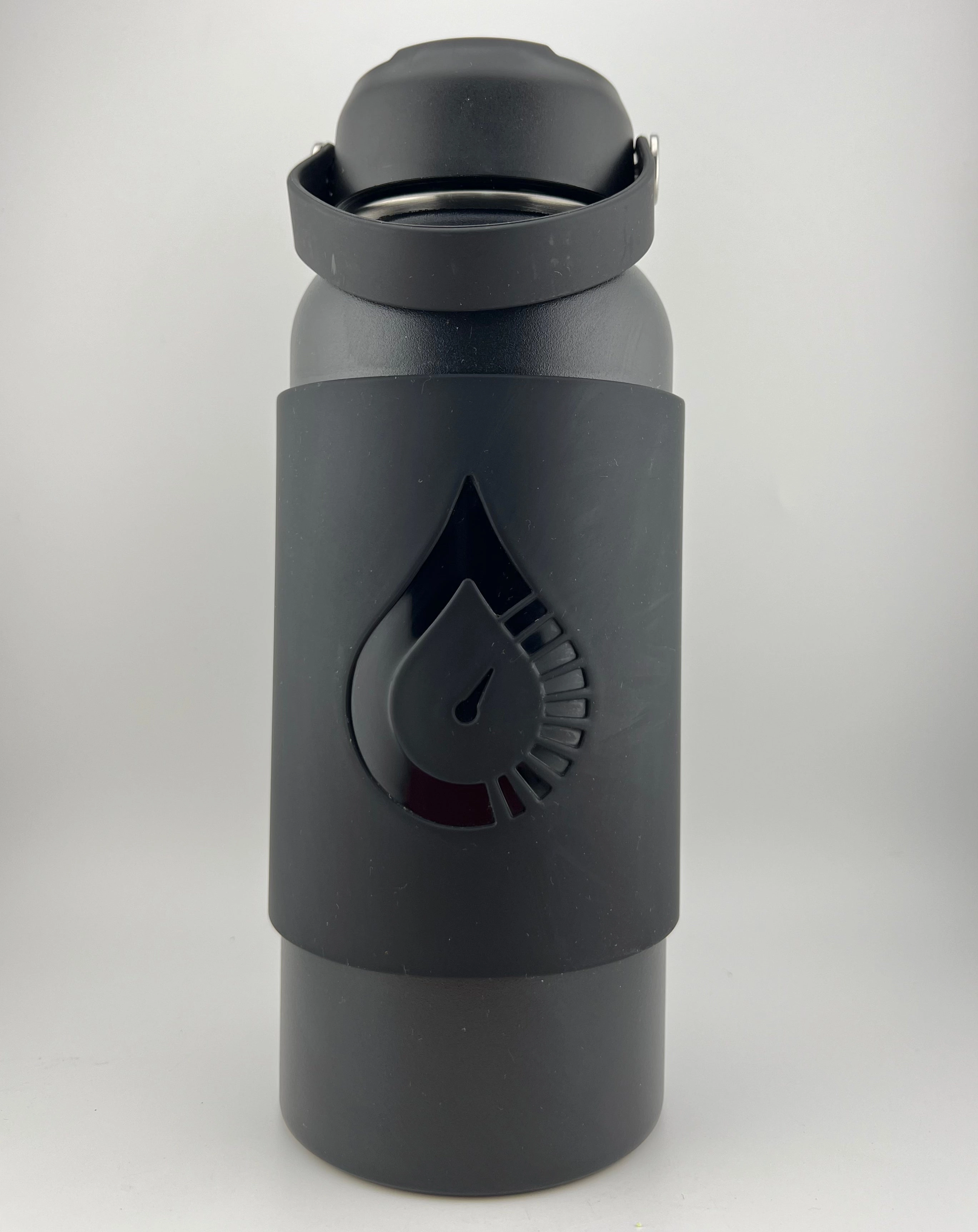 32oz Black Bottle   Magnetic Sleeve (COMBINATION)