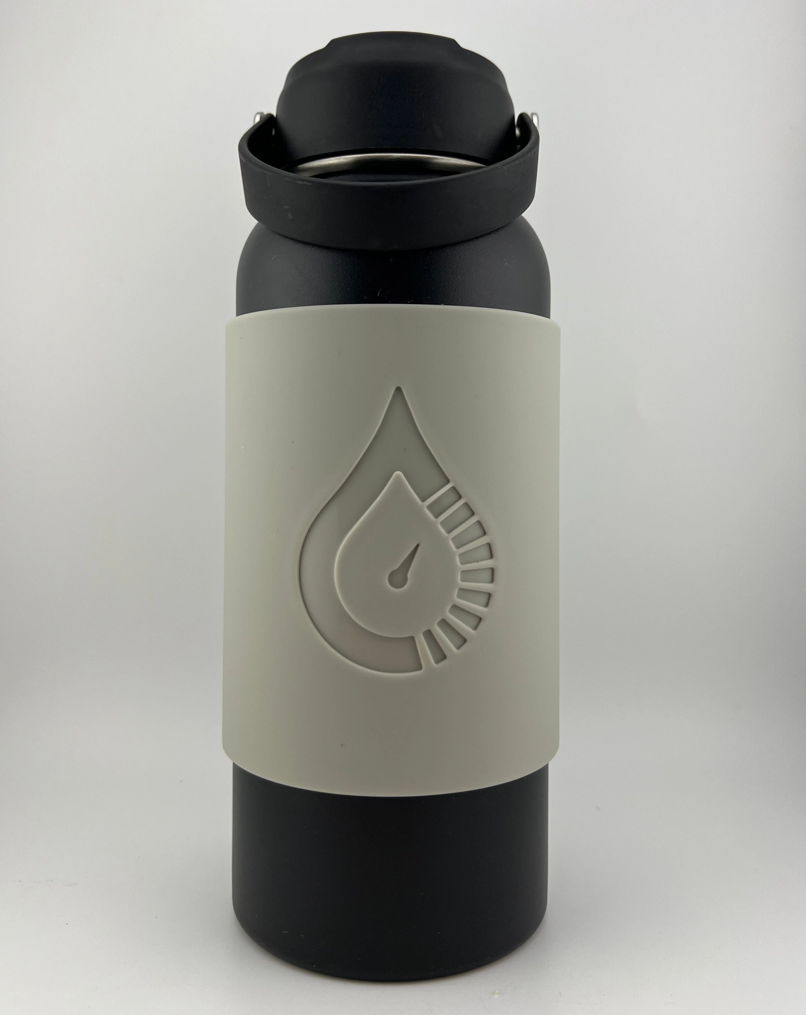 32oz Black Bottle   Magnetic Sleeve (COMBINATION)