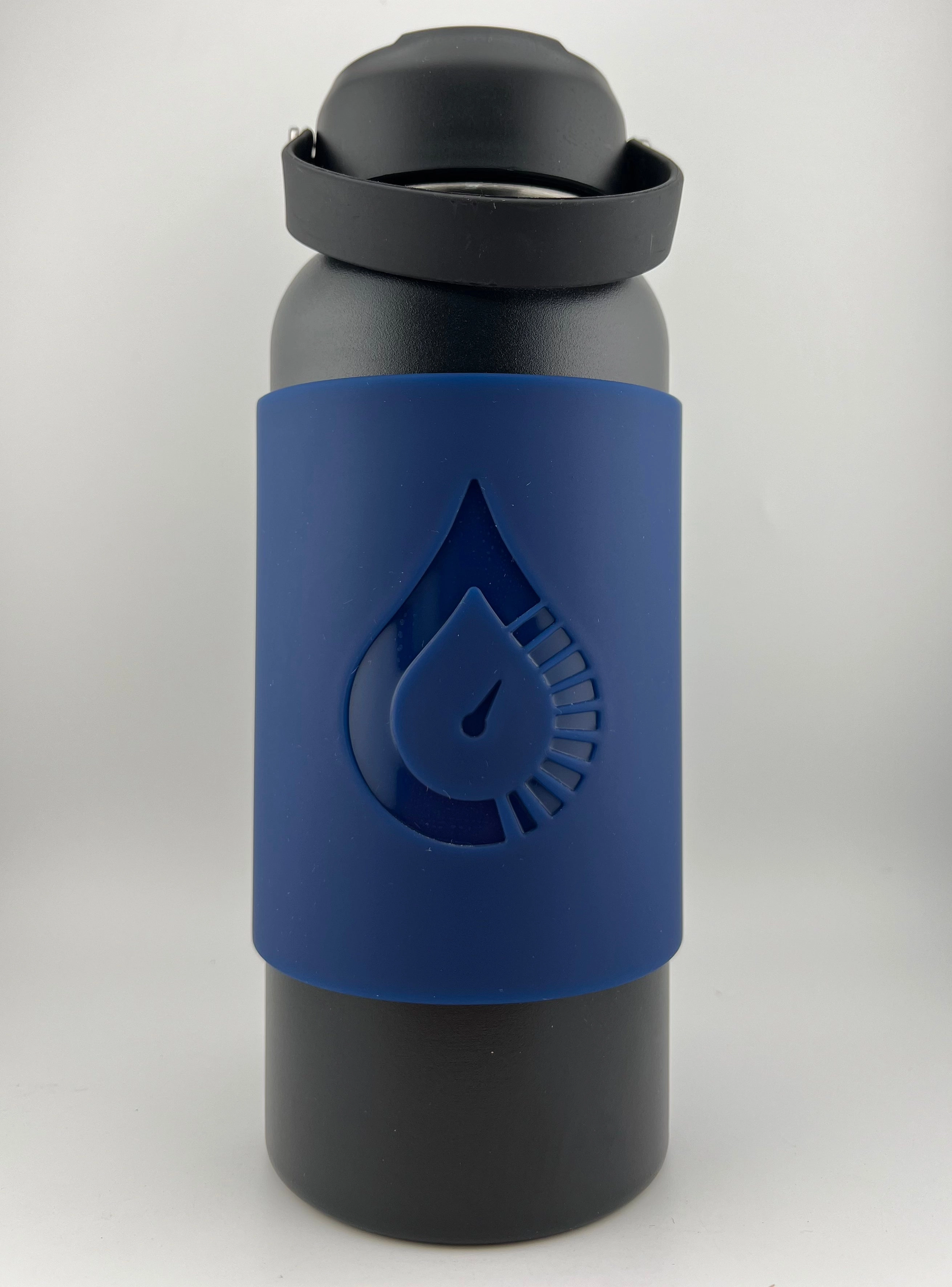 32oz Black Bottle   Magnetic Sleeve (COMBINATION)
