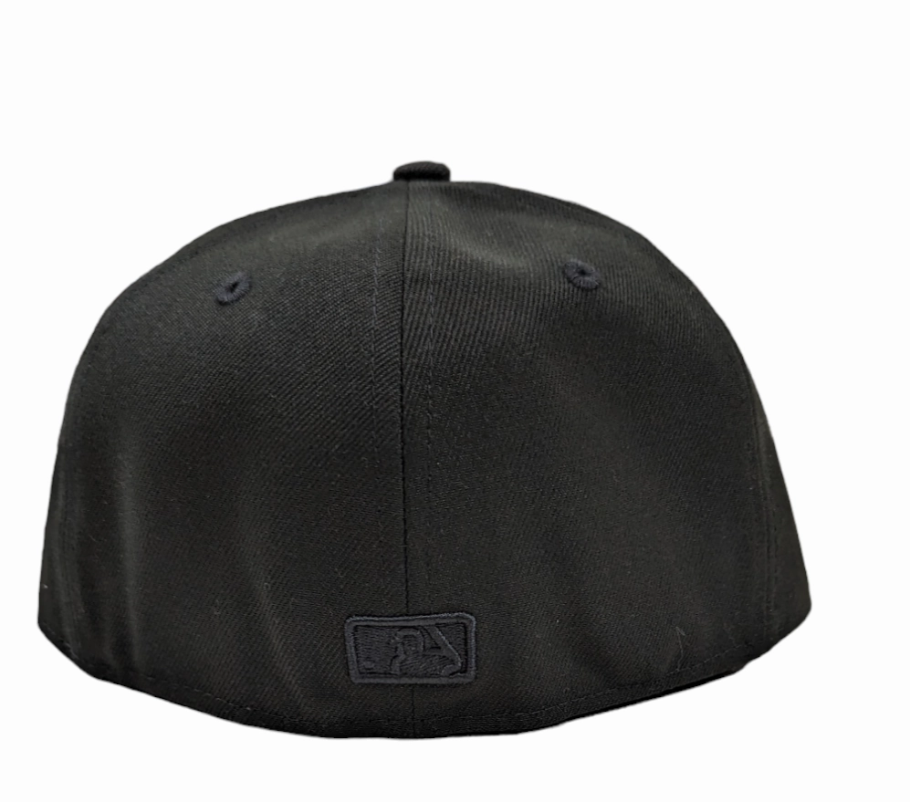 Chicago Cubs New Era Black Tonal Bullseye 59FIFTY Fitted Hat
