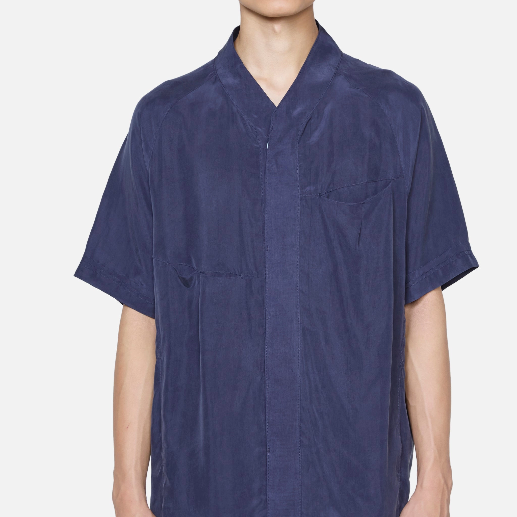 Ep.5 02 Shirt Blue