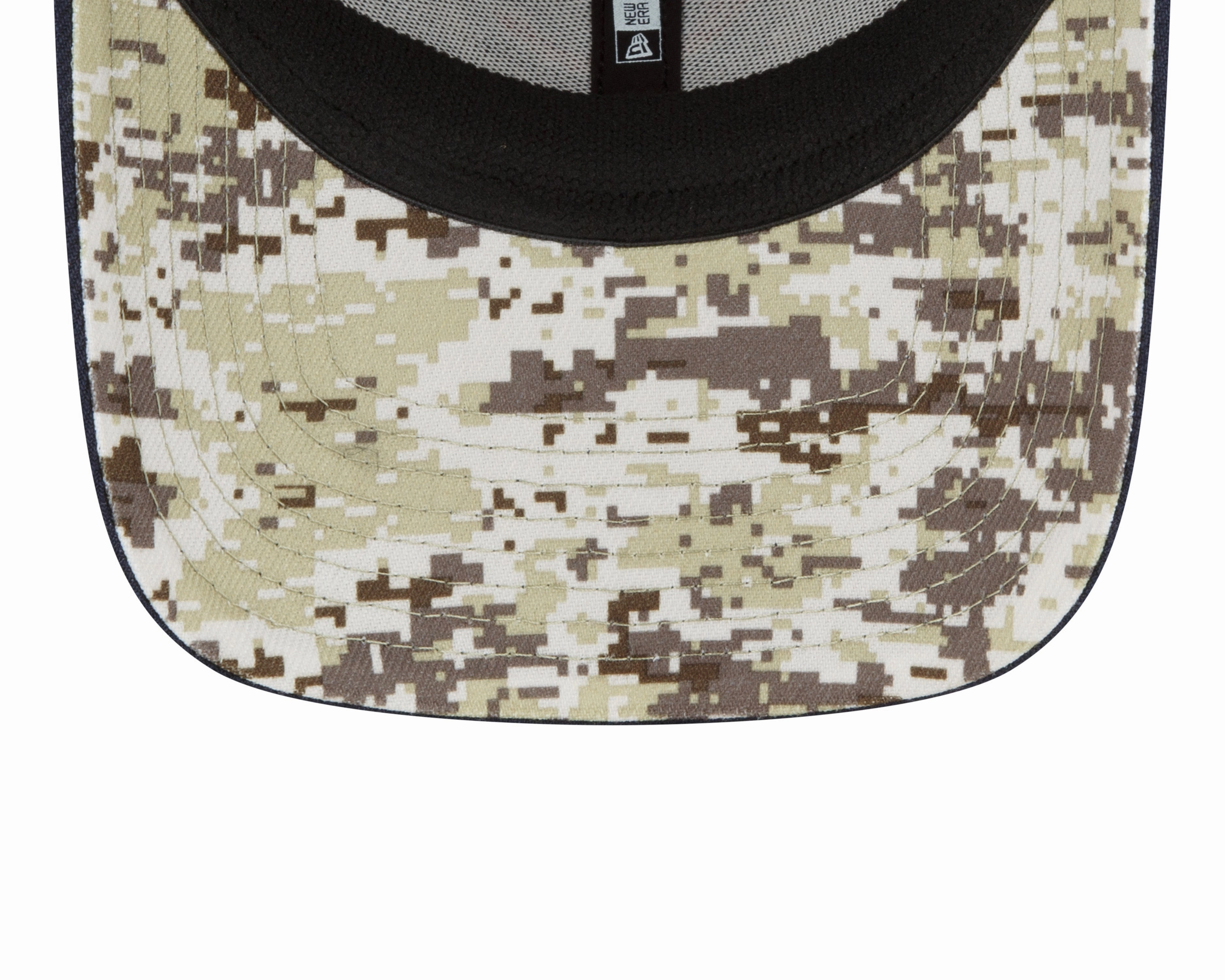 Men's Chicago Bears New Era Black 2022 Salute to Service Primary Logo 39THIRTY Flex Hat