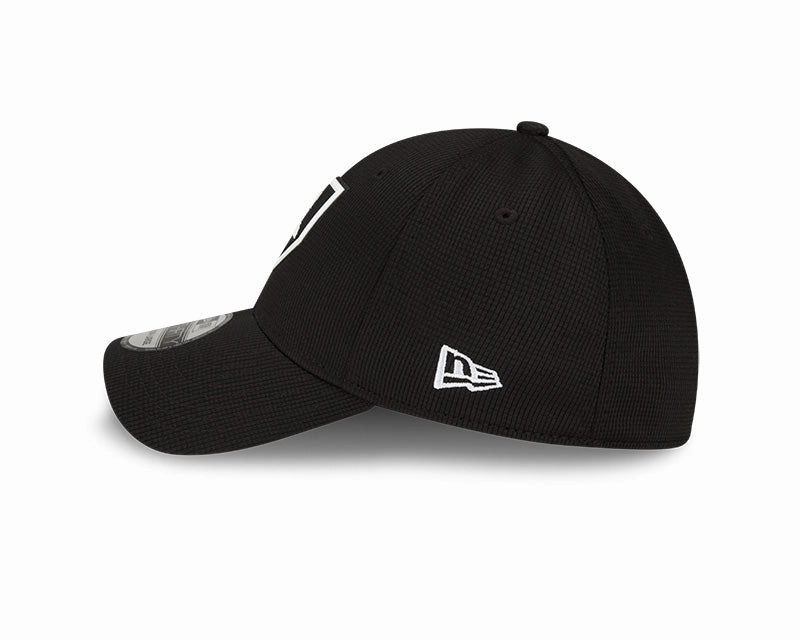 Men's Chicago White Sox New Era Black 2022 Clubhouse Black 39THIRTY Flex Hat