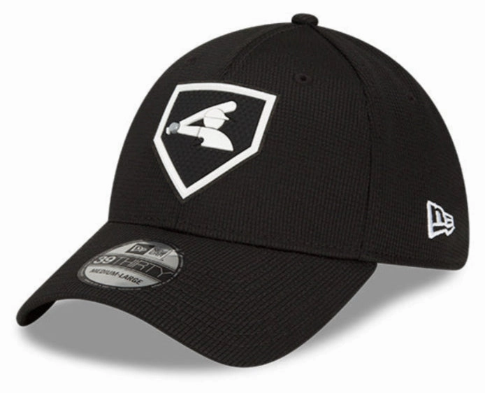 Men's Chicago White Sox New Era Black 2022 Clubhouse Black 39THIRTY Flex Hat