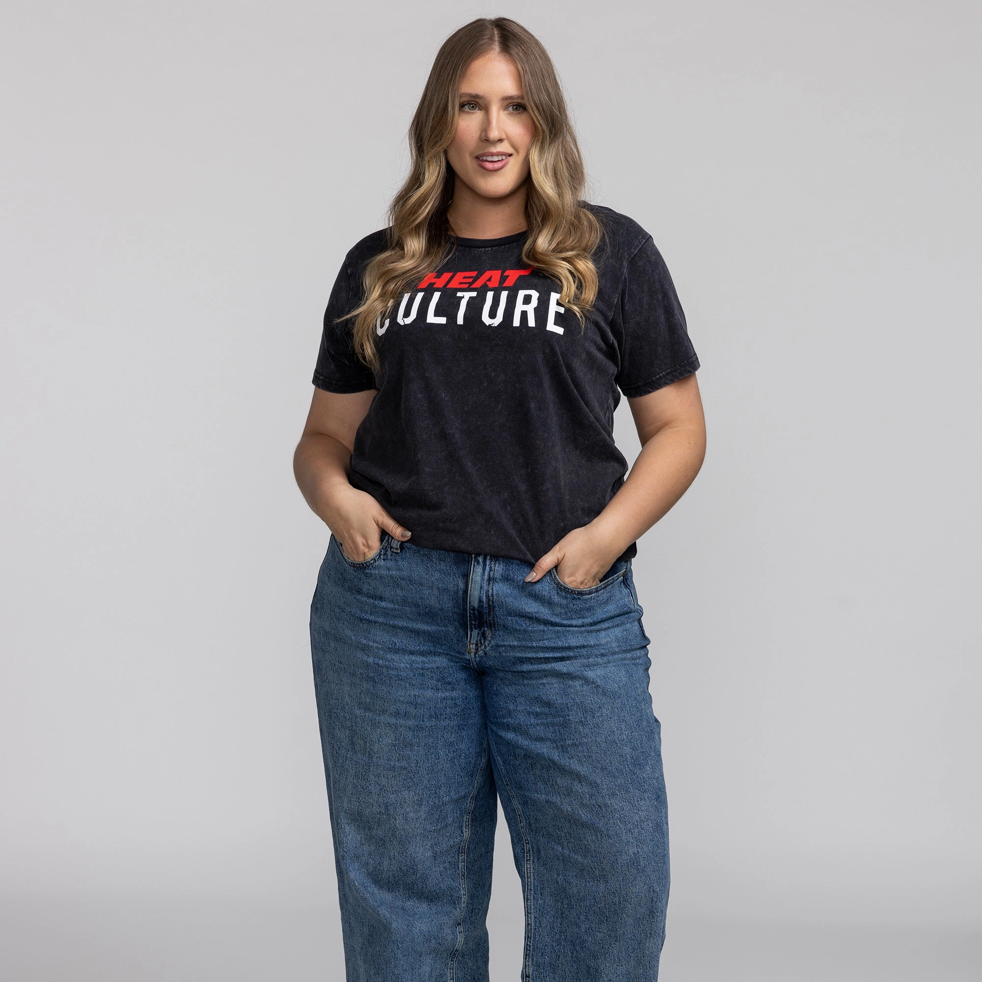New Era HEAT Culture Oversized Women's Tee