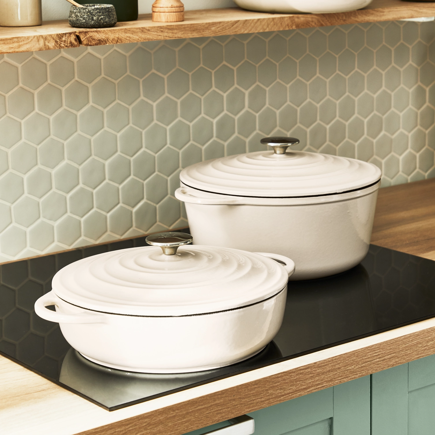 Tefal LOV Induction Cast Iron Beige Stewpot 25cm/5L   Lid
